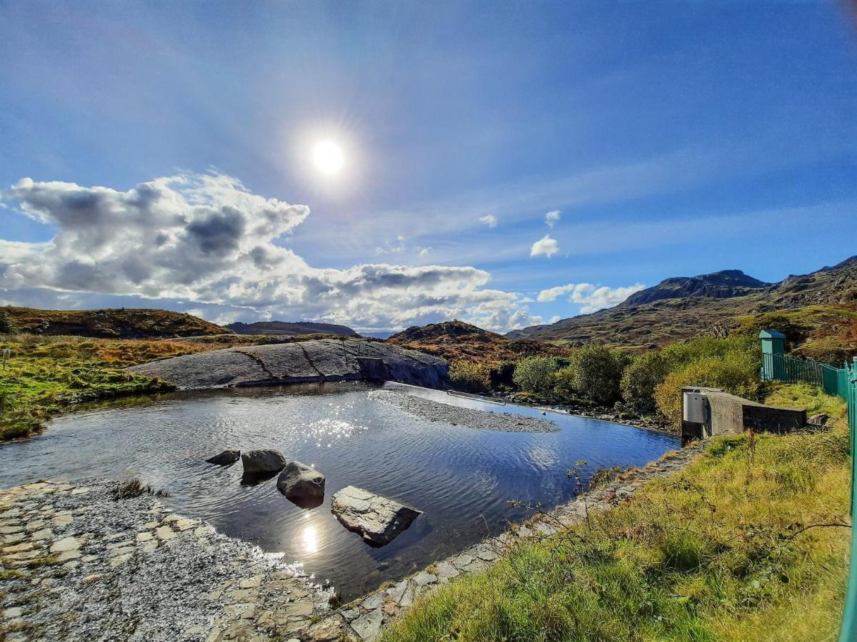 Bwthyn Ger Afon Riverplace Cottage Блайнай-Фестиниог Экстерьер фото